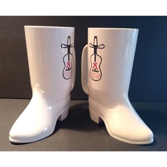 KOA Resort Plastic Boot Beer Mugs 2 Western Nashville Tennessee Vintage Plastic - Picture 1 of 11